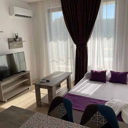 Harisma Apartment Kavatsi,Созополь Экстерьер фото