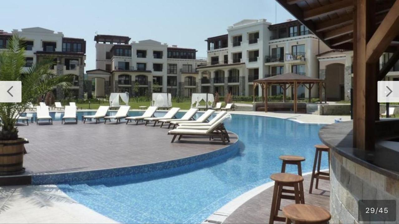 Harisma Apartment Kavatsi,Созополь Экстерьер фото